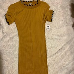 Short sleeve Bodycon midi dress